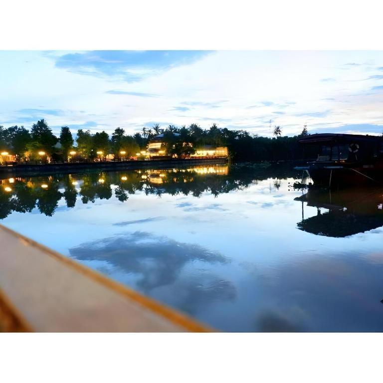 Ruennamyen Resort Amphawa Samut Songkhram Exterior photo